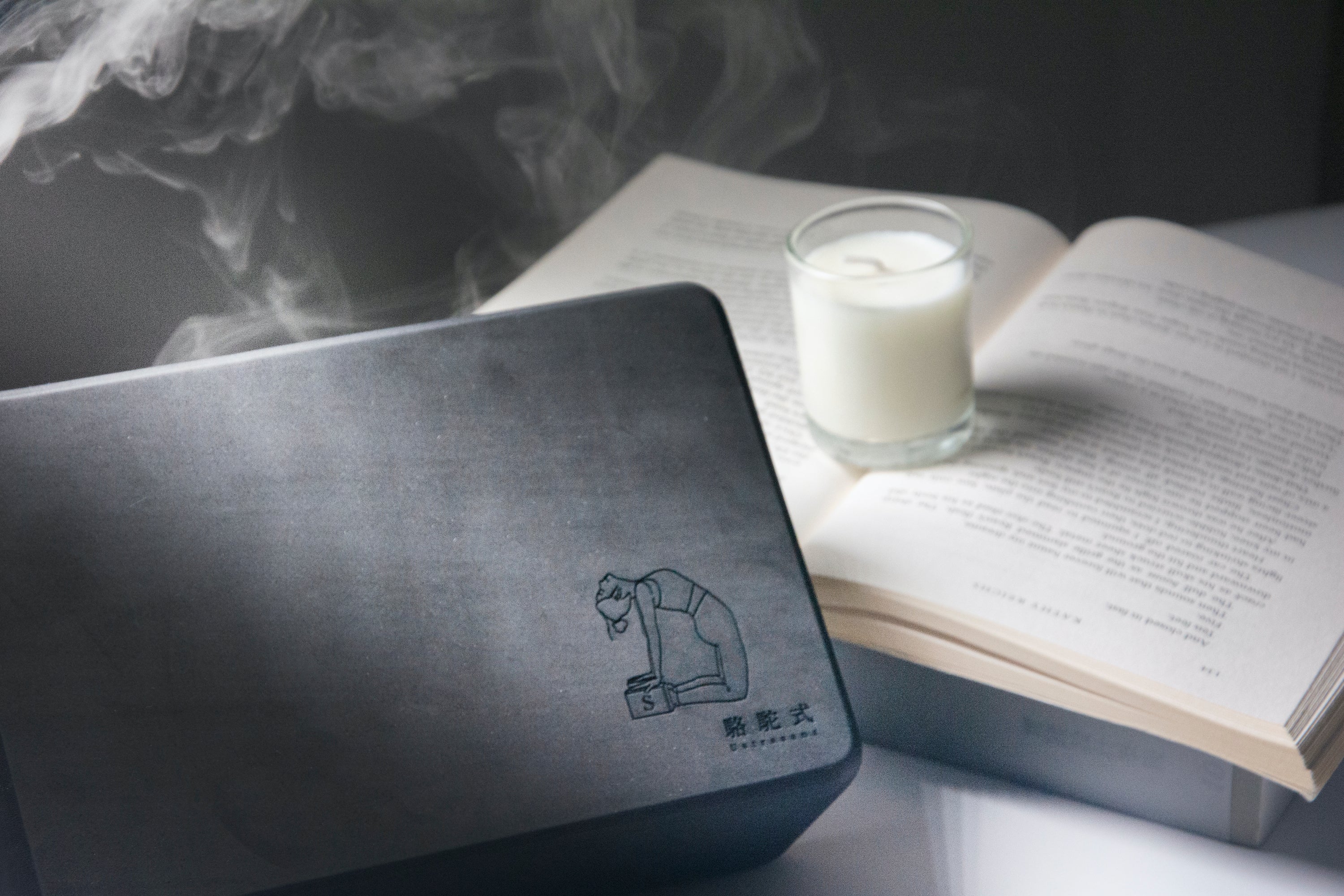 獨家手繪訂製系列┃高密度伴你成長瑜伽磚(具墨黑 Ink Black)
