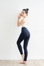 將圖片載入圖庫檢視器 【 A.Brolly 亞伯尼 】Mintie 涼感薄荷瑜珈褲 (甜美藕/暗霧黑/伯爵藍)